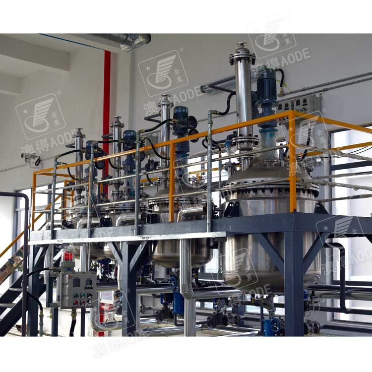 分散(san)研磨攪(jiǎo)拌脫泡(pao)一體釜(fu)